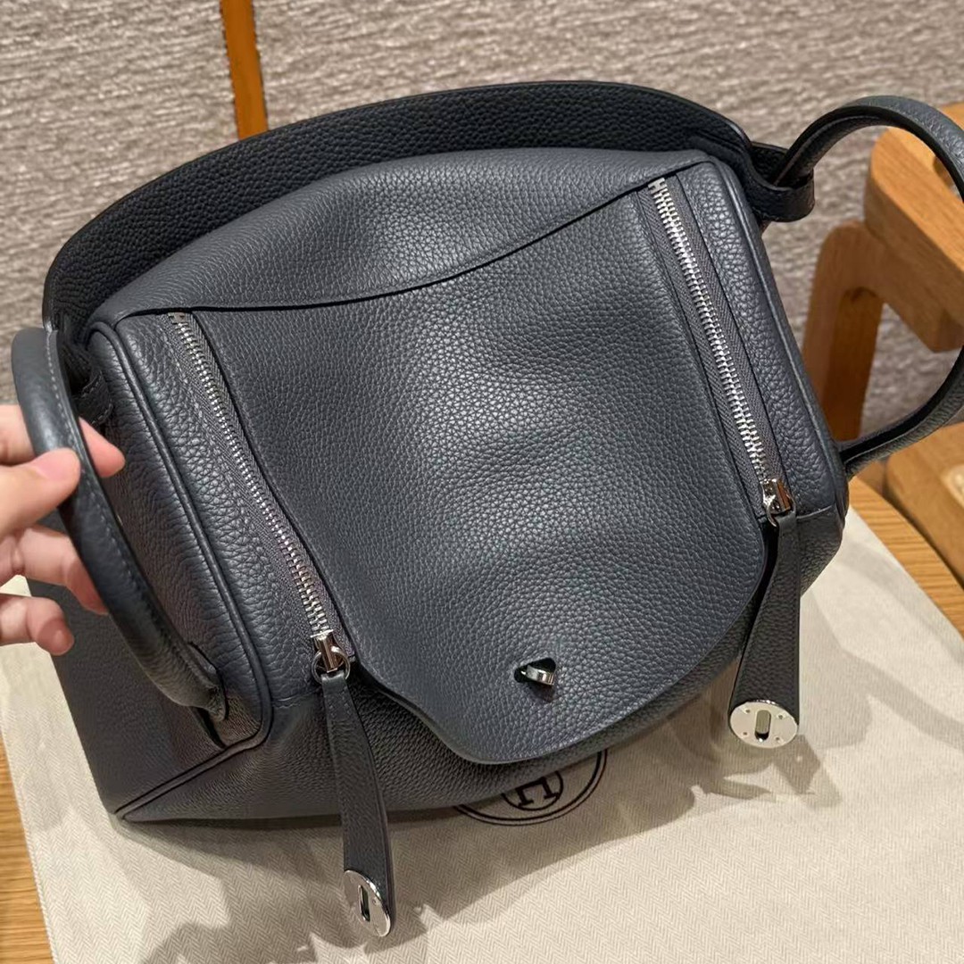 Hermes Lindy 30 CM Bag Handmade In Clemence Calfskin Leather Silver Hardware 88 Graphite - Image 2