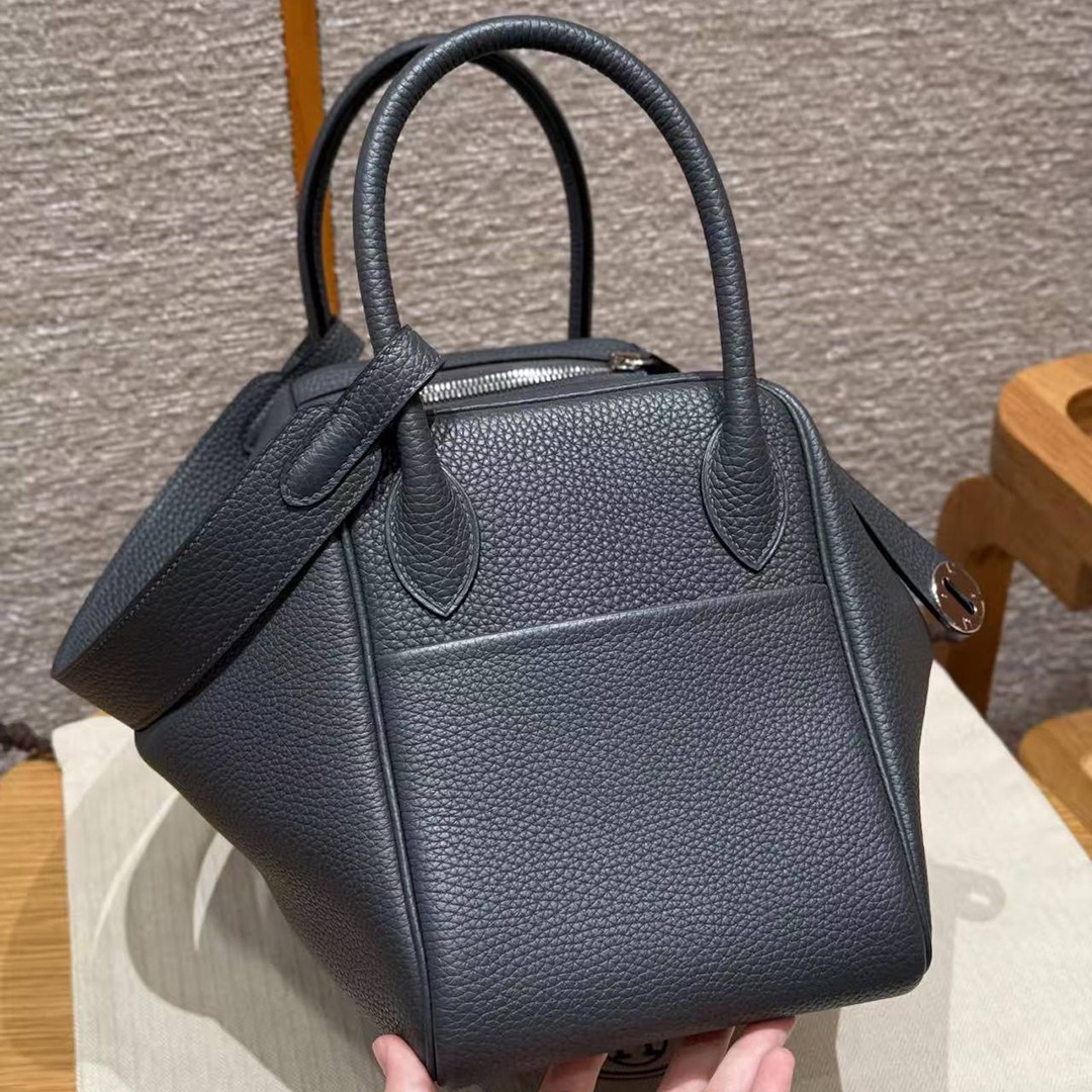 Hermes Lindy 30 CM Bag Handmade In Clemence Calfskin Leather Silver Hardware 88 Graphite - Image 17