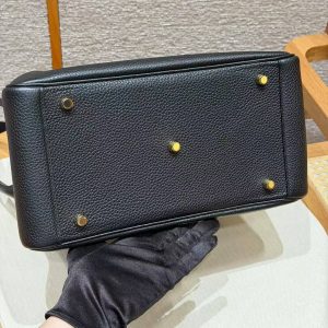 Hermes Lindy 30 CM Bag Handmade In Taurillon Clemence Leather Gold Hardware 89 Noir - Image 20