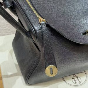 Hermes Lindy 30 CM Bag Handmade In Taurillon Clemence Leather Gold Hardware 89 Noir - Image 12