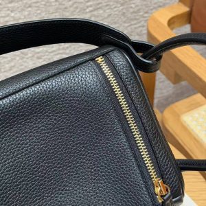 Hermes Lindy 30 CM Bag Handmade In Taurillon Clemence Leather Gold Hardware 89 Noir - Image 10
