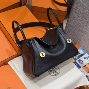 Hermes Lindy 30 CM Bag Handmade In Taurillon Clemence Leather Gold Hardware 89 Noir - Image 4