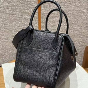 Hermes Lindy 30 CM Bag Handmade In Taurillon Clemence Leather Sliver Hardware 89 Noir - Image 19