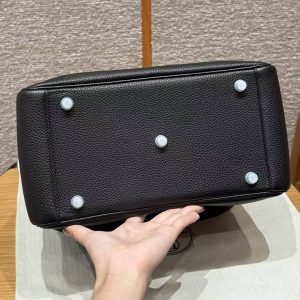Hermes Lindy 30 CM Bag Handmade In Taurillon Clemence Leather Sliver Hardware 89 Noir - Image 17