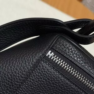 Hermes Lindy 30 CM Bag Handmade In Taurillon Clemence Leather Sliver Hardware 89 Noir - Image 14