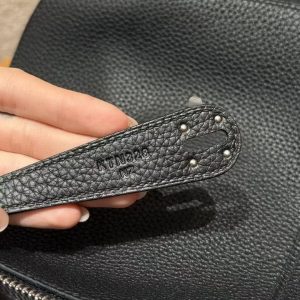 Hermes Lindy 30 CM Bag Handmade In Taurillon Clemence Leather Sliver Hardware 89 Noir - Image 5
