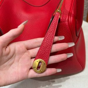 Hermes Lindy 30 CM Bag Handmade In Taurillon Clemence Leather Gold Hardware Q5 Rouge Casaque - Image 11