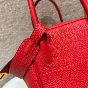 Hermes Lindy 30 CM Bag Handmade In Taurillon Clemence Leather Gold Hardware Q5 Rouge Casaque - Image 7