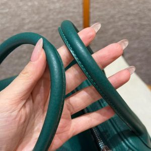Hermes Lindy 30 CM Bag Handmade In Taurillon Clemence Leather Silver Hardware Z6 Malachite - Image 10