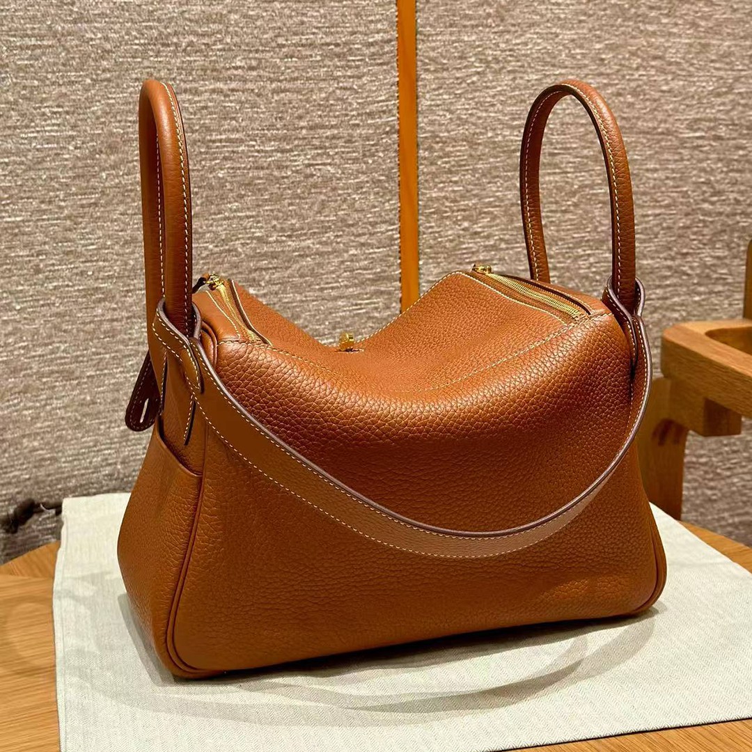 Hermes Lindy 30 CM Bag Handmade In Taurillon Clemence Leather Gold Hardware ck37 Gold - Image 2