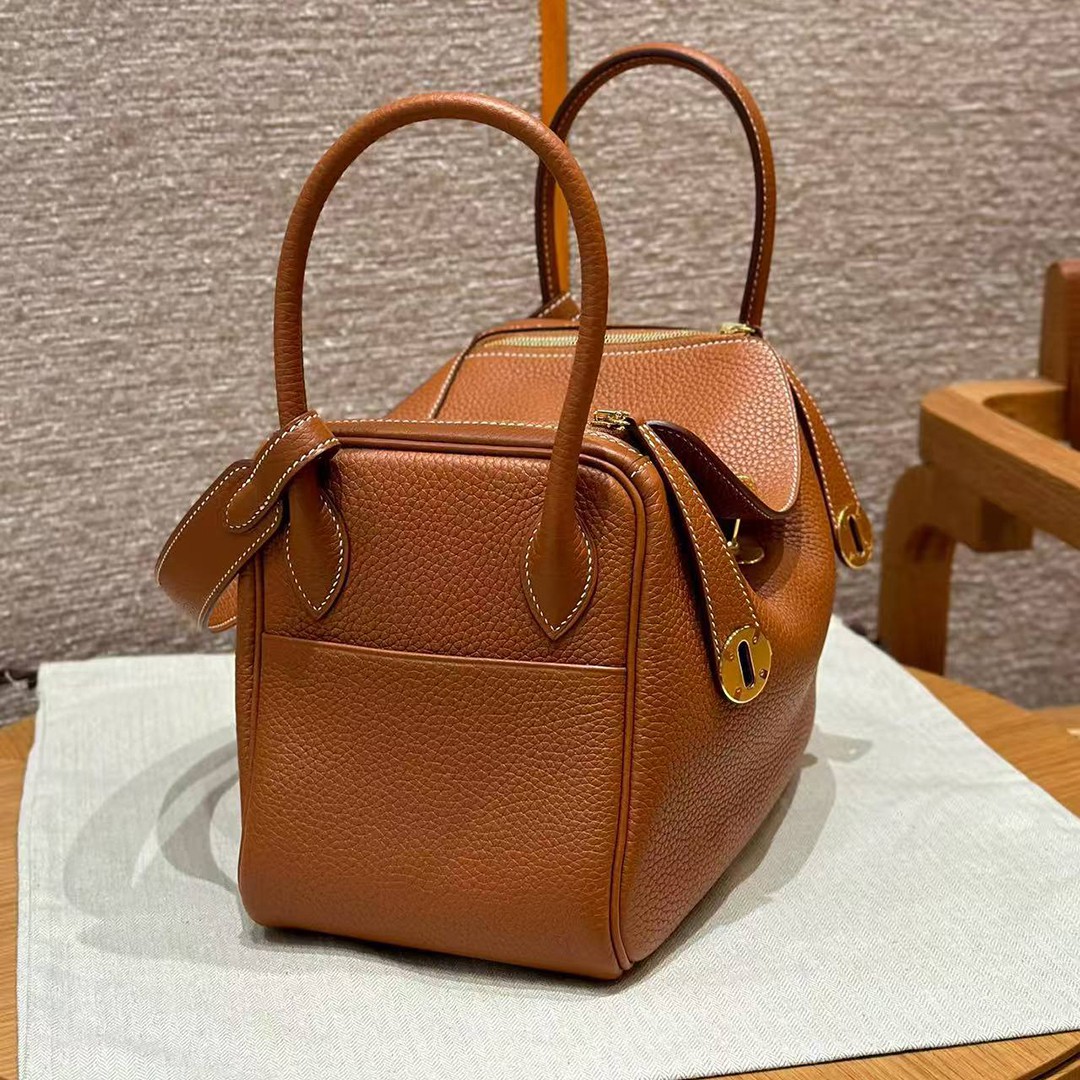 Hermes Lindy 30 CM Bag Handmade In Taurillon Clemence Leather Gold Hardware ck37 Gold - Image 16