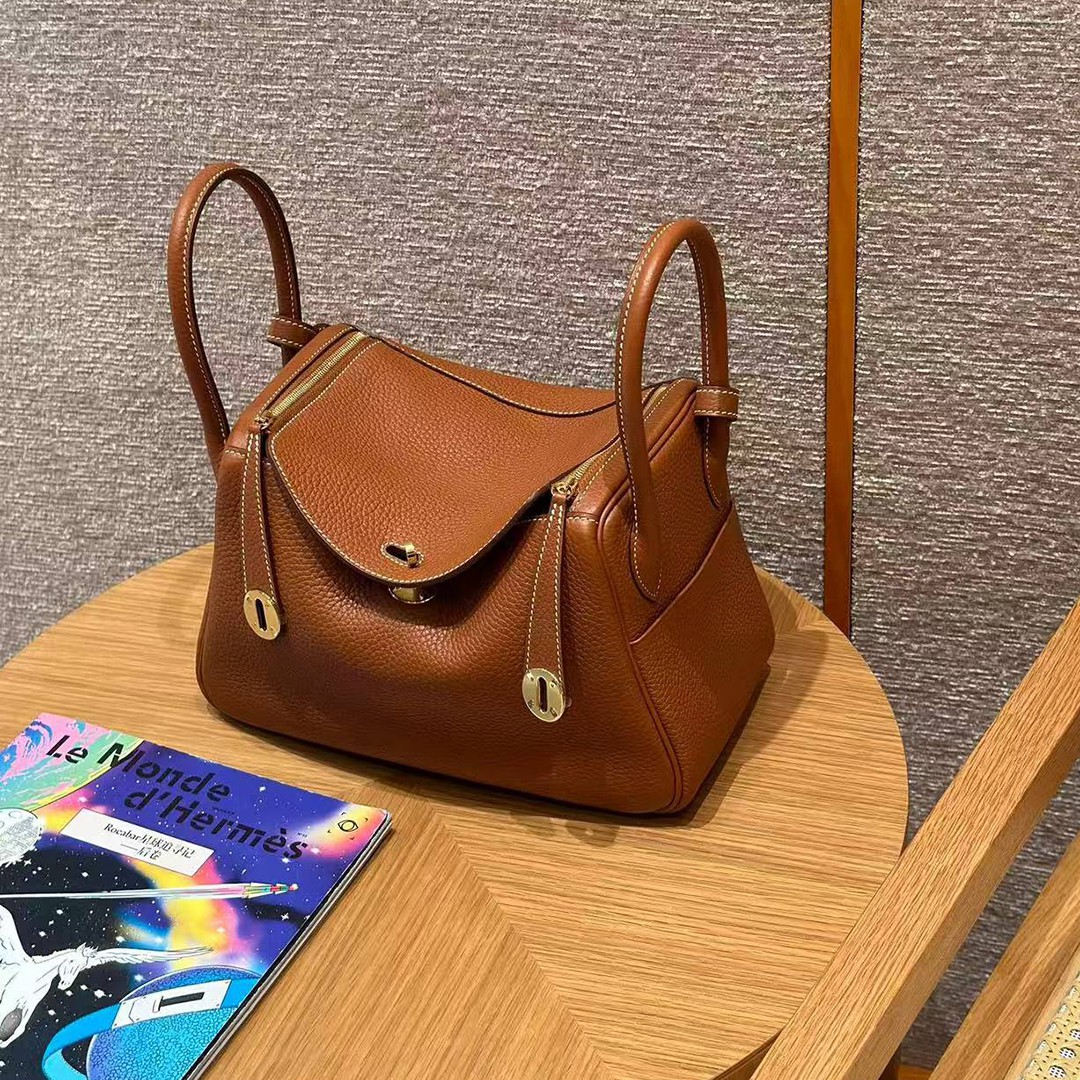 Hermes Lindy 30 CM Bag Handmade In Taurillon Clemence Leather Gold Hardware ck37 Gold - Image 9
