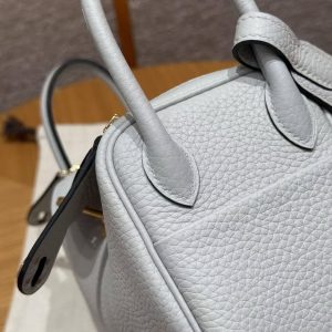 Hermes Lindy Mini 19 CM Bag Handmade In Taurillon Clemence Leather Gold Hardware 08 Blue Pale - Image 14