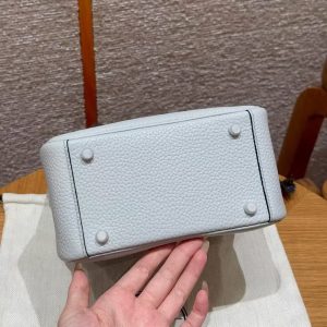 Hermes Lindy Mini 19 CM Bag Handmade In Taurillon Clemence Leather Silver Hardware 08 Blue Pale - Image 18
