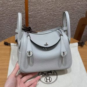Hermes Lindy Mini 19 CM Bag Handmade In Taurillon Clemence Leather Silver Hardware 08 Blue Pale