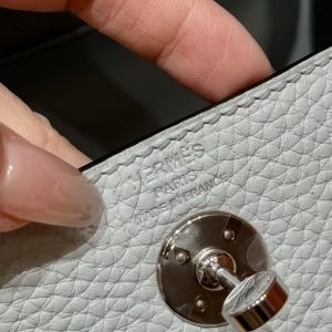 Hermes Lindy Mini 19 CM Bag Handmade In Taurillon Clemence Leather Silver Hardware 08 Blue Pale - Image 14
