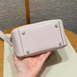 Hermes Lindy Mini 19 CM Bag Handmade In Taurillon Clemence Leather Silver Hardware 09 Mauve Pale - Image 16