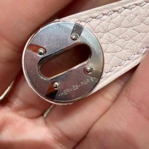 Hermes Lindy Mini 19 CM Bag Handmade In Taurillon Clemence Leather Silver Hardware 09 Mauve Pale - Image 13