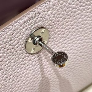 Hermes Lindy Mini 19 CM Bag Handmade In Taurillon Clemence Leather Silver Hardware 09 Mauve Pale - Image 6