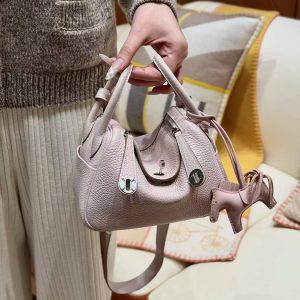 Hermes Lindy Mini 19 CM Bag Handmade In Taurillon Clemence Leather Silver Hardware 09 Mauve Pale - Image 4