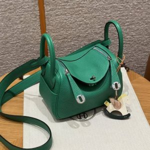 Hermes Lindy Mini 19 CM Bag Handmade In Taurillon Clemence Leather Silver Hardware 0T Vert Comics - Image 11