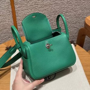 Hermes Lindy Mini 19 CM Bag Handmade In Taurillon Clemence Leather Silver Hardware 0T Vert Comics - Image 10