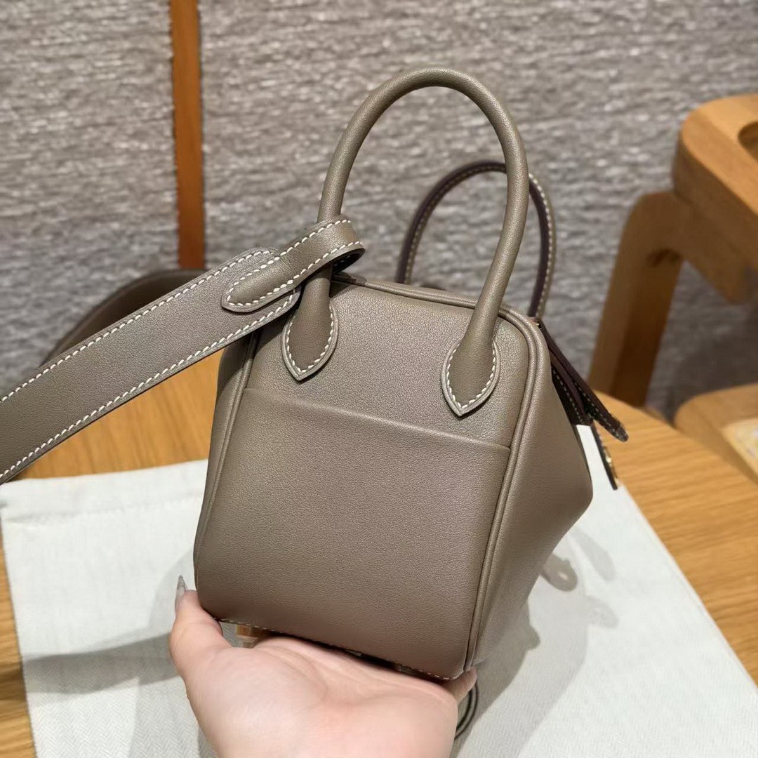 Hermes Lindy Mini 19 CM Bag Handmade In Swift Leather Gold Hardware 18 Etoupe - Image 18