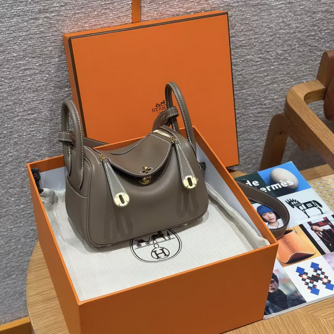 Hermes Lindy Mini 19 CM Bag Handmade In Swift Leather Gold Hardware 18 Etoupe - Image 11