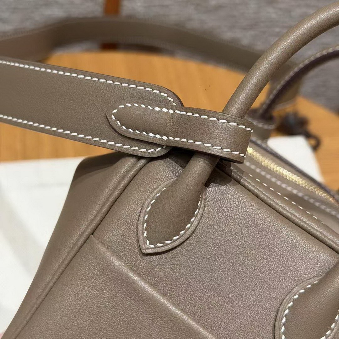 Hermes Lindy Mini 19 CM Bag Handmade In Swift Leather Gold Hardware 18 Etoupe - Image 5