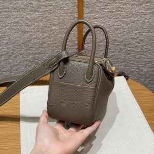 Hermes Lindy Mini 19 CM Bag Handmade In Taurillon Clemence Leather Gold Hardware 18 Etoupe - Image 17