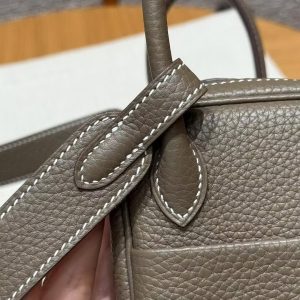 Hermes Lindy Mini 19 CM Bag Handmade In Taurillon Clemence Leather Gold Hardware 18 Etoupe - Image 7