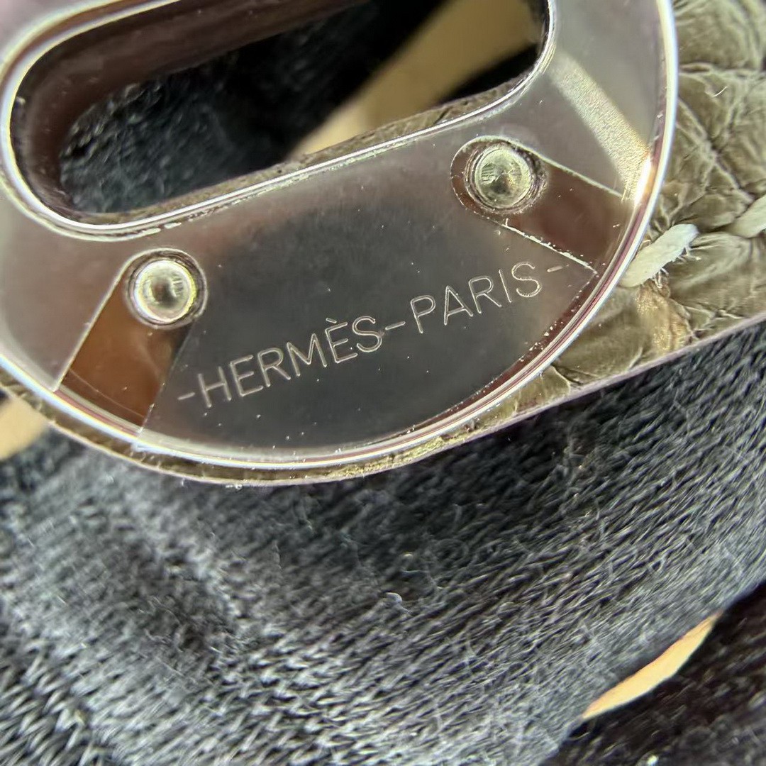 Hermes Lindy Mini 19 CM Bag Handmade In Taurillon Clemence Leather Silver Hardware 18 Etoupe - Image 10