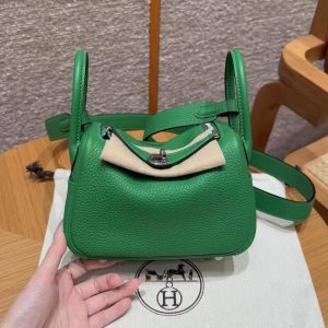 Hermes Lindy Mini 19 CM Bag Handmade In Taurillon Clemence Leather Silver Hardware 1k Bambou - Image 19