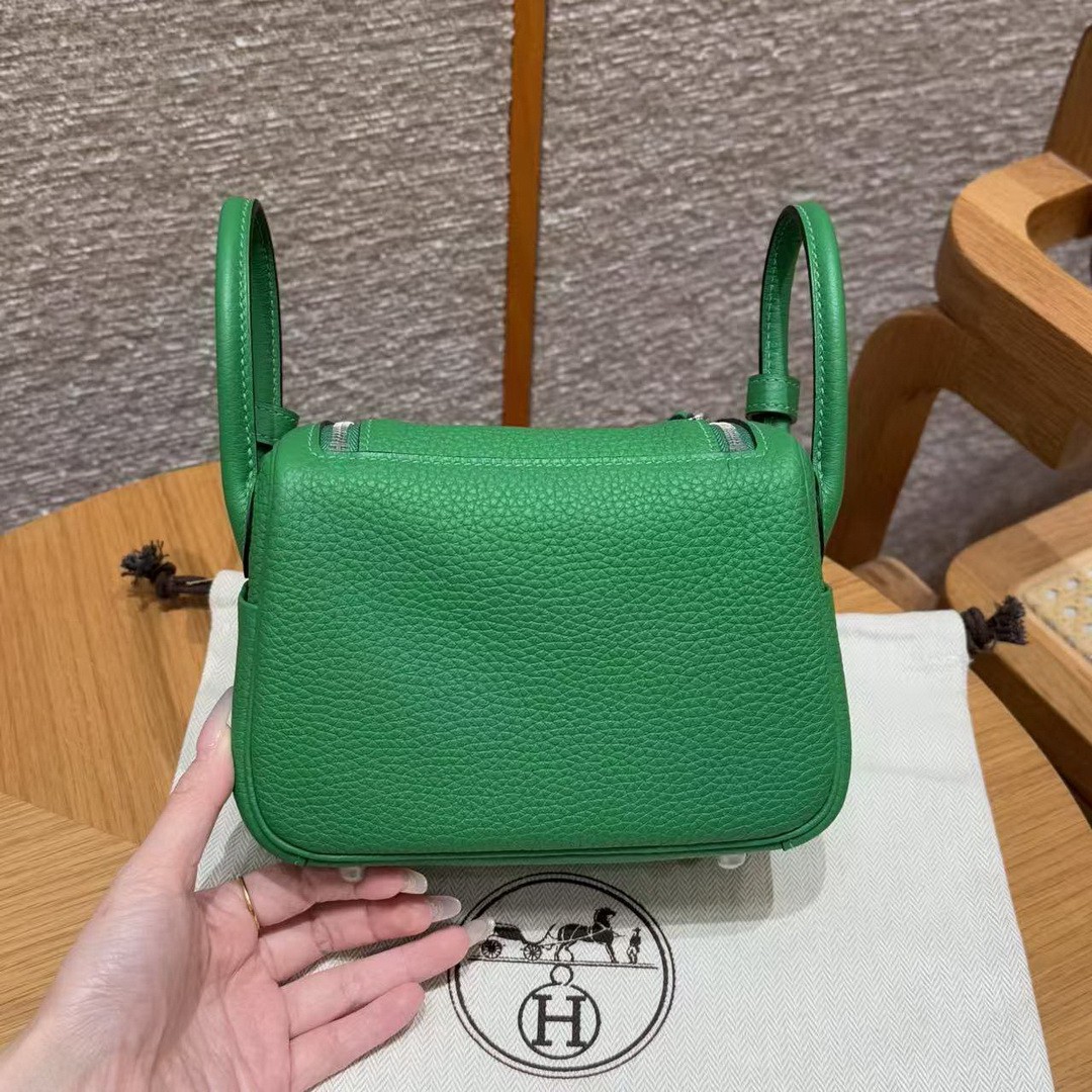 Hermes Lindy Mini 19 CM Bag Handmade In Taurillon Clemence Leather Silver Hardware 1k Bambou - Image 18