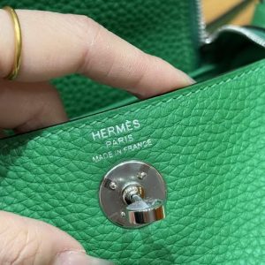 Hermes Lindy Mini 19 CM Bag Handmade In Taurillon Clemence Leather Silver Hardware 1k Bambou - Image 4