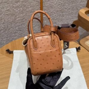 Hermes Lindy Mini 19 CM Bag Handmade In KK Ostrich Leather from South Africa Gold Hardware 37 Gold - Image 19