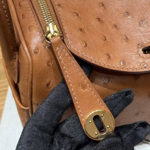 Hermes Lindy Mini 19 CM Bag Handmade In KK Ostrich Leather from South Africa Gold Hardware 37 Gold - Image 12