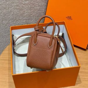 Hermes Lindy Mini 19 CM Bag Handmade In Taurillon Clemence Leather Gold Hardware 37 Gold - Image 20