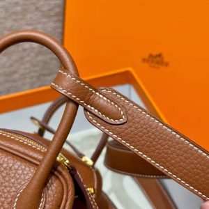 Hermes Lindy Mini 19 CM Bag Handmade In Taurillon Clemence Leather Gold Hardware 37 Gold - Image 13