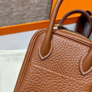 Hermes Lindy Mini 19 CM Bag Handmade In Taurillon Clemence Leather Gold Hardware 37 Gold - Image 12