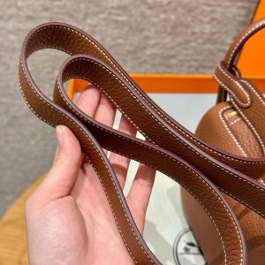 Hermes Lindy Mini 19 CM Bag Handmade In Taurillon Clemence Leather Gold Hardware 37 Gold - Image 9