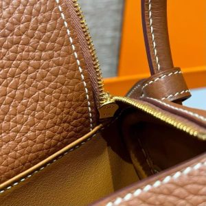 Hermes Lindy Mini 19 CM Bag Handmade In Taurillon Clemence Leather Gold Hardware 37 Gold - Image 8