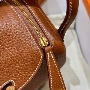 Hermes Lindy Mini 19 CM Bag Handmade In Taurillon Clemence Leather Gold Hardware 37 Gold - Image 7