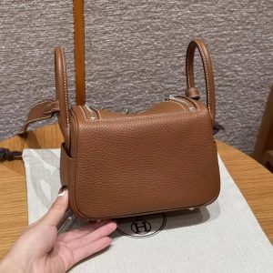 Hermes Lindy Mini 19 CM Bag Handmade In Taurillon Clemence Leather Silver Hardware 37 Gold - Image 2