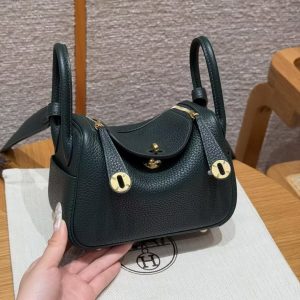 Hermes Lindy Mini 19 CM Bag Handmade In Taurillon Clemence Leather Gold Hardware 67 Vert Fonce