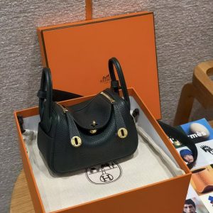 Hermes Lindy Mini 19 CM Bag Handmade In Taurillon Clemence Leather Gold Hardware 67 Vert Fonce - Image 12