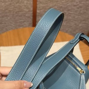 Hermes Lindy Mini 19 CM Bag Handmade In Taurillon Clemence Leather Gold Hardware 75 Blue Jean - Image 6