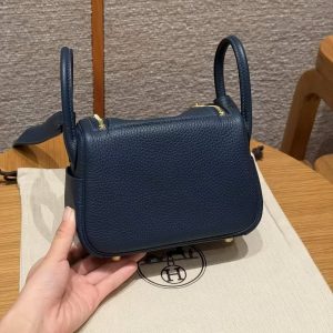 Hermes Lindy Mini 19 CM Bag Handmade In Taurillon Clemence Leather Gold Hardware 7P Blue Presse - Image 2