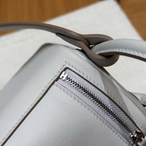 Hermes Lindy Mini 19 CM Bag Handmade In Swift Leather Silver Hardware 80 Gris Perle - Image 8