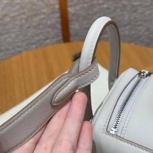 Hermes Lindy Mini 19 CM Bag Handmade In Swift Leather Silver Hardware 80 Gris Perle - Image 7